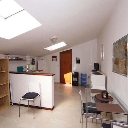 Il Covo Sul Porto Apartment Милацо Екстериор снимка